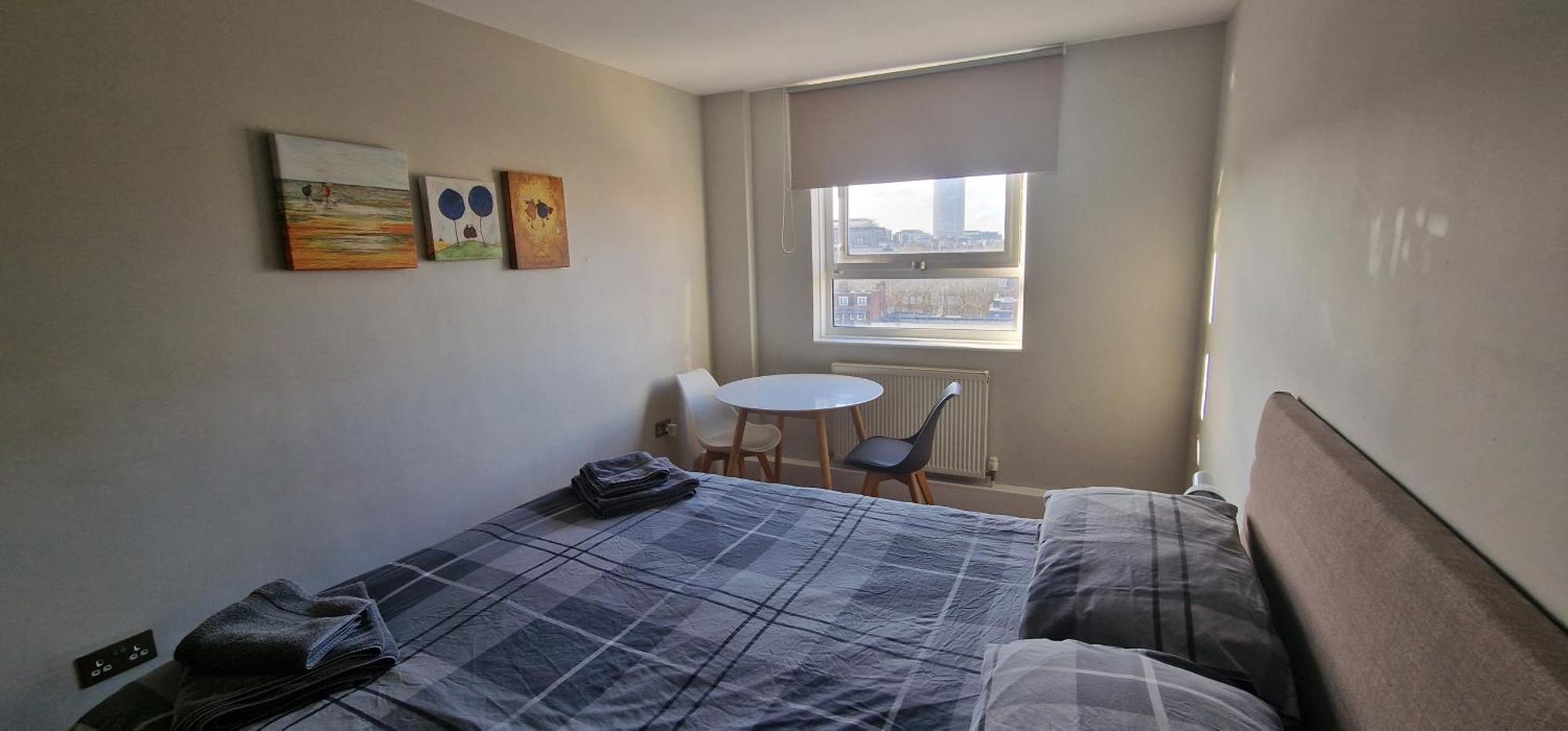 Beautiful 3-Bedroom Flat With Stunning Views لندن المظهر الخارجي الصورة